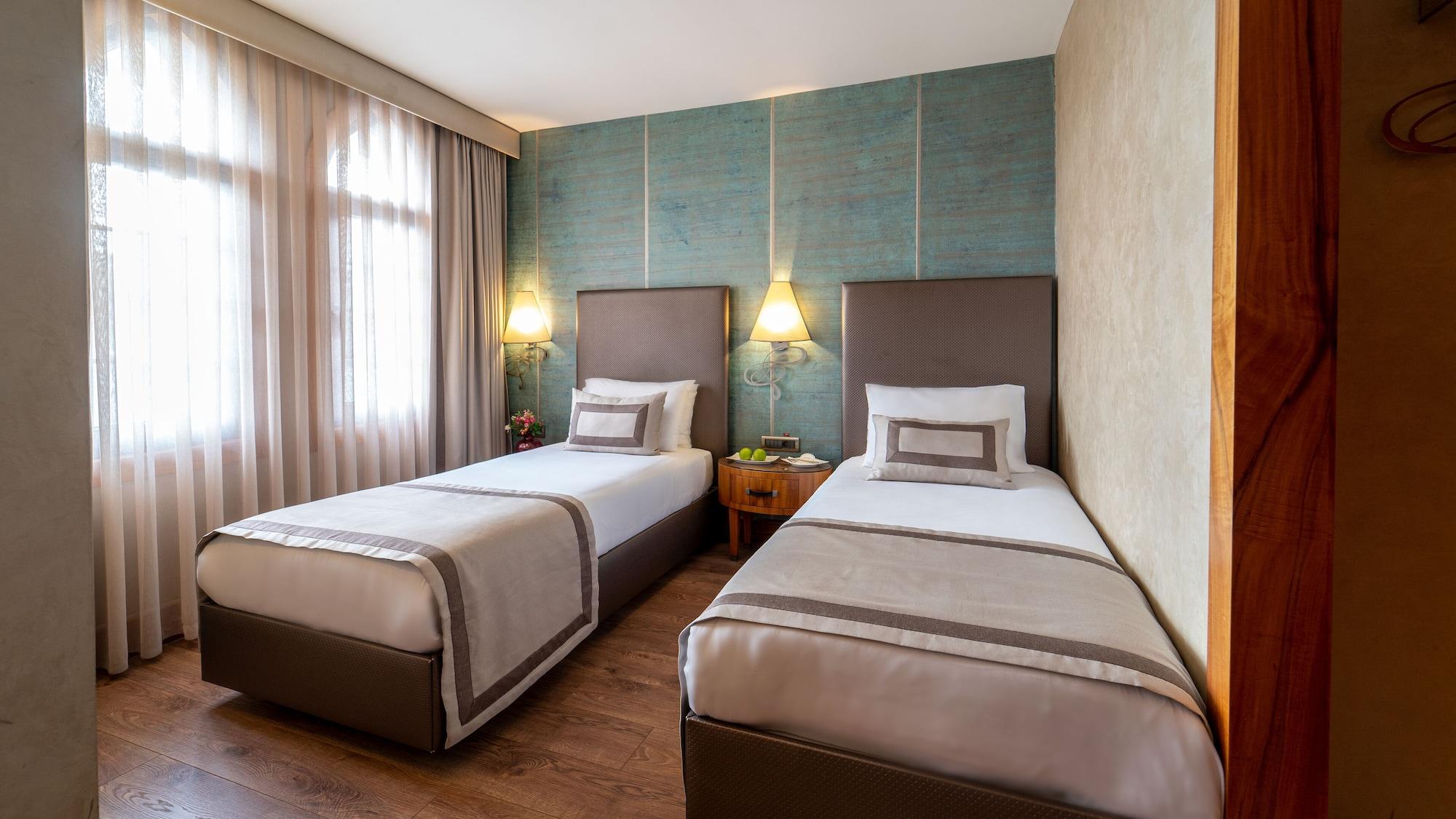 Biz Cevahir Hotel Sultanahmet Istanboel Buitenkant foto