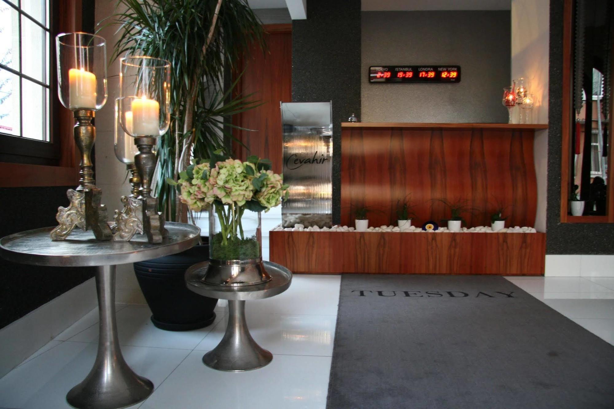 Biz Cevahir Hotel Sultanahmet Istanboel Buitenkant foto